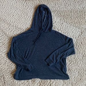 Old navy cropped hoodie size medium. Worn less than five times